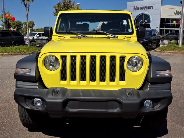 Used 2023 Jeep Wrangler Sport AWD/4WD image 2