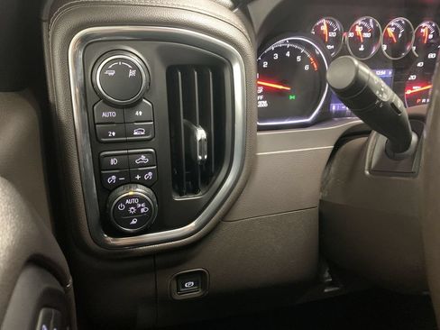 Used 2019 Chevrolet Silverado 1500 LTZ w/ LTZ Plus Package AWD/4WD image 57