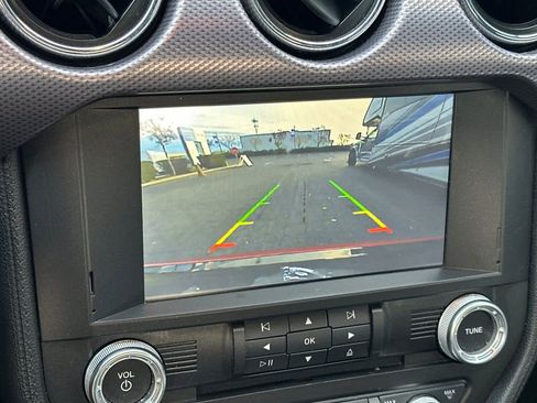 Used 2016 Ford Mustang Coupe image 18