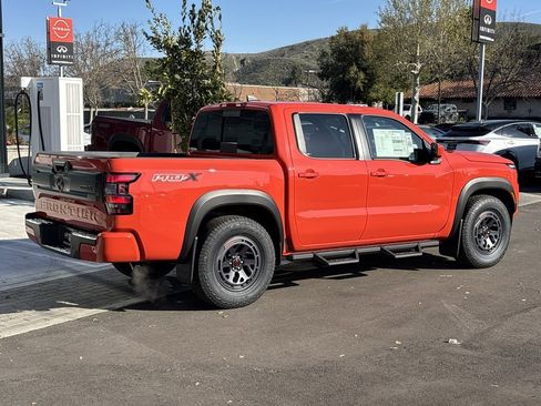 New 2025 Nissan Frontier Pro-X image 3