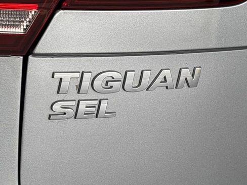 Used 2019 Volkswagen Tiguan SEL image 5