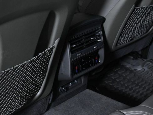 Used 2023 Audi Q8 Premium Plus w/ Premium Plus Package image 18