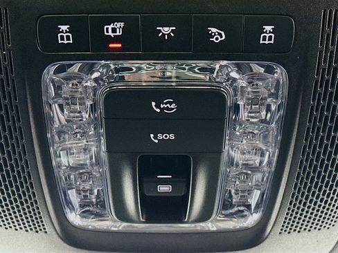 Used 2022 Mercedes-Benz GLS 450 4MATIC w/ AMG Line Exterior image 18