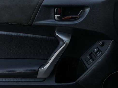 Used 2019 Toyota 86 image 45