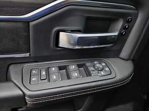 New 2026 RAM 2500 Laramie AWD/4WD image 29