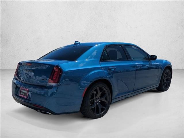 Used 2023 Chrysler 300 Touring w/ Sport Appearance Package RWD image 5