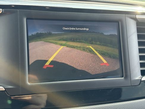 Used 2023 Chrysler Voyager LX FWD image 38