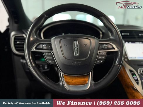 Used 2019 Lincoln Nautilus Reserve AWD/4WD image 23