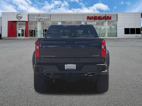 Used 2022 Chevrolet Silverado 1500 RST AWD/4WD image 6
