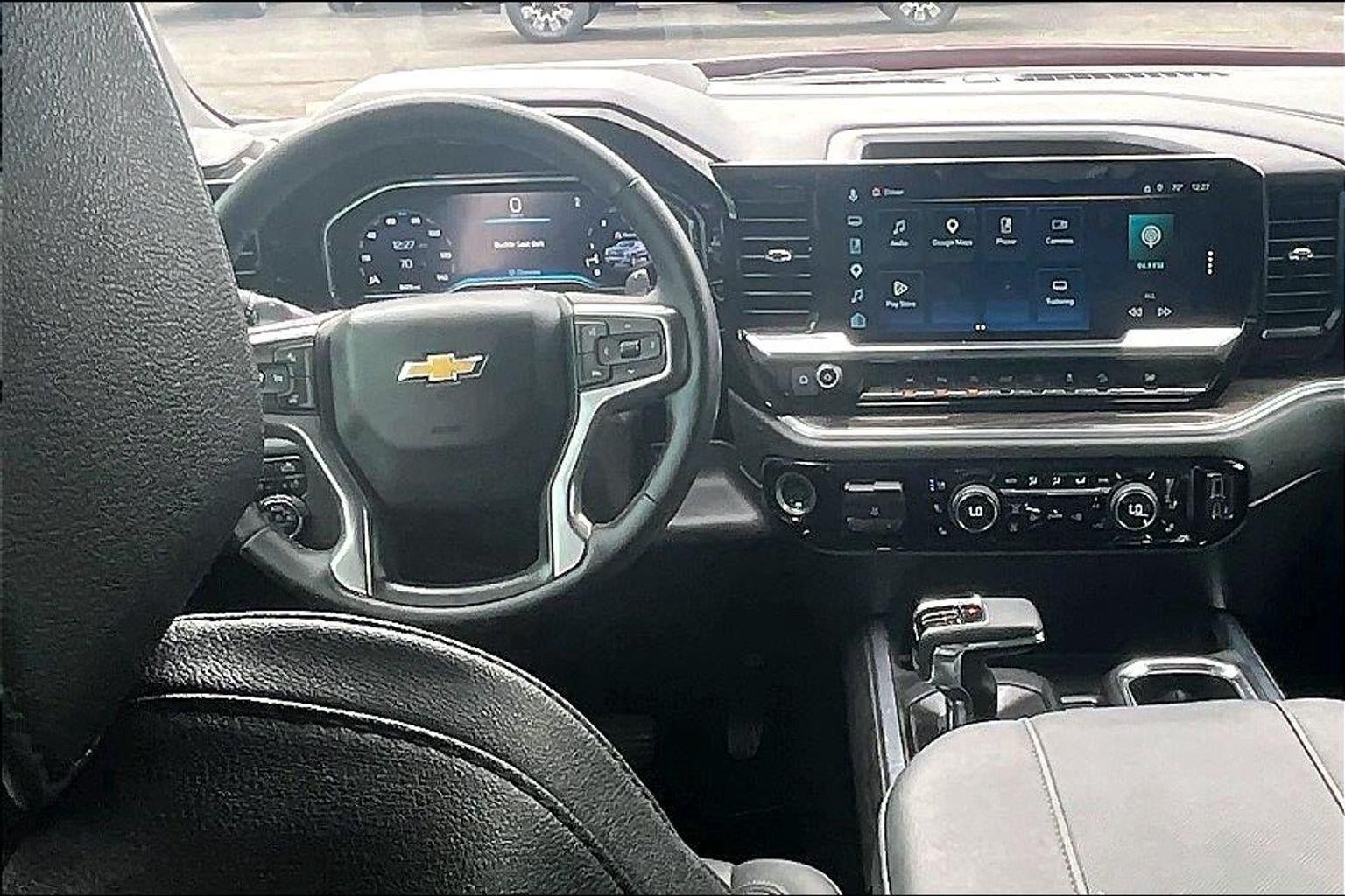 Used 2025 Chevrolet Silverado 1500 LTZ w/ LTZ Premium Package AWD/4WD image 5