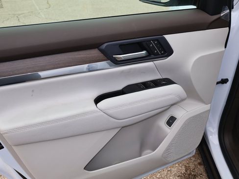 New 2026 GMC Terrain Denali w/ LPO, Floor Liner Package image 9