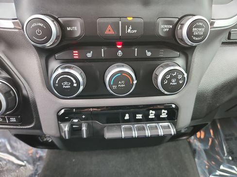 Used 2024 RAM 1500 Big Horn image 16