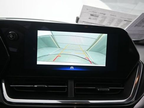 Used 2025 Chevrolet Trax ACTIV FWD image 35
