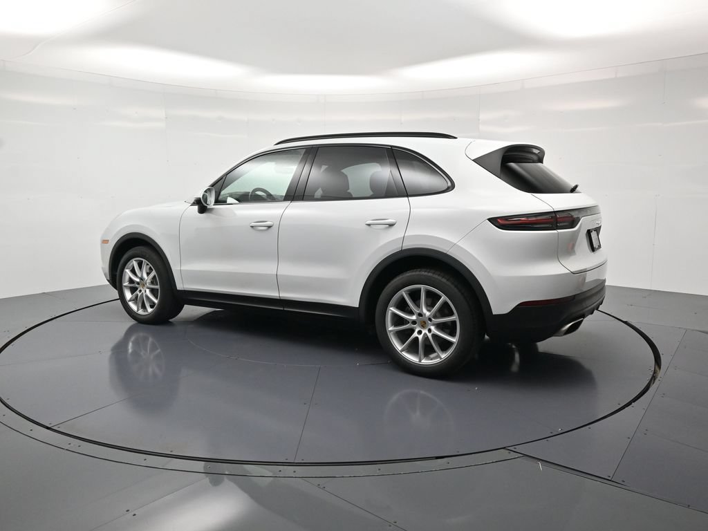Certified 2022 Porsche Cayenne AWD/4WD image 3