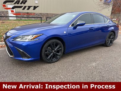 Used 2023 Lexus ES 350 F Sport w/ Accessory Package (Z2)