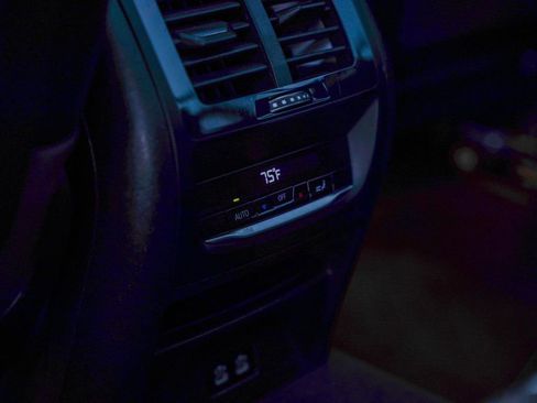 Used 2023 BMW X3 sDrive30i w/ M Sport Package image 33