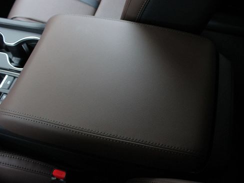 New 2026 Honda Pilot image 48