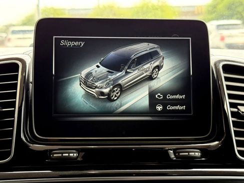 Used 2019 Mercedes-Benz GLS 450 4MATIC image 53