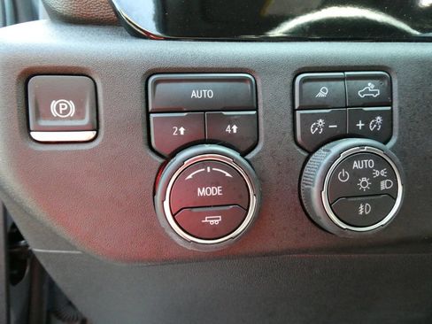Certified 2024 Chevrolet Silverado 1500 RST w/ Convenience Package II AWD/4WD image 26