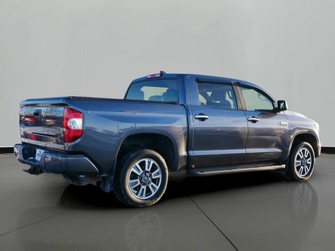 Used 2021 Toyota Tundra 4x4 CrewMax image 3
