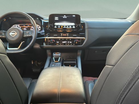 Used 2025 Nissan Pathfinder SL FWD image 26