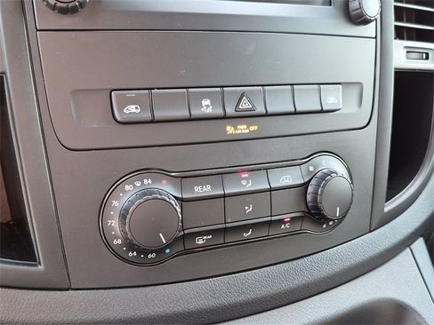 Used 2023 Mercedes-Benz Metris Passenger image 29