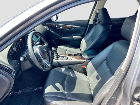 Used 2018 INFINITI Q50 Luxe w/ Essential Package (3.0T Luxe) RWD image 17