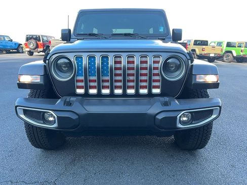 Used 2021 Jeep Wrangler Unlimited Sahara image 2