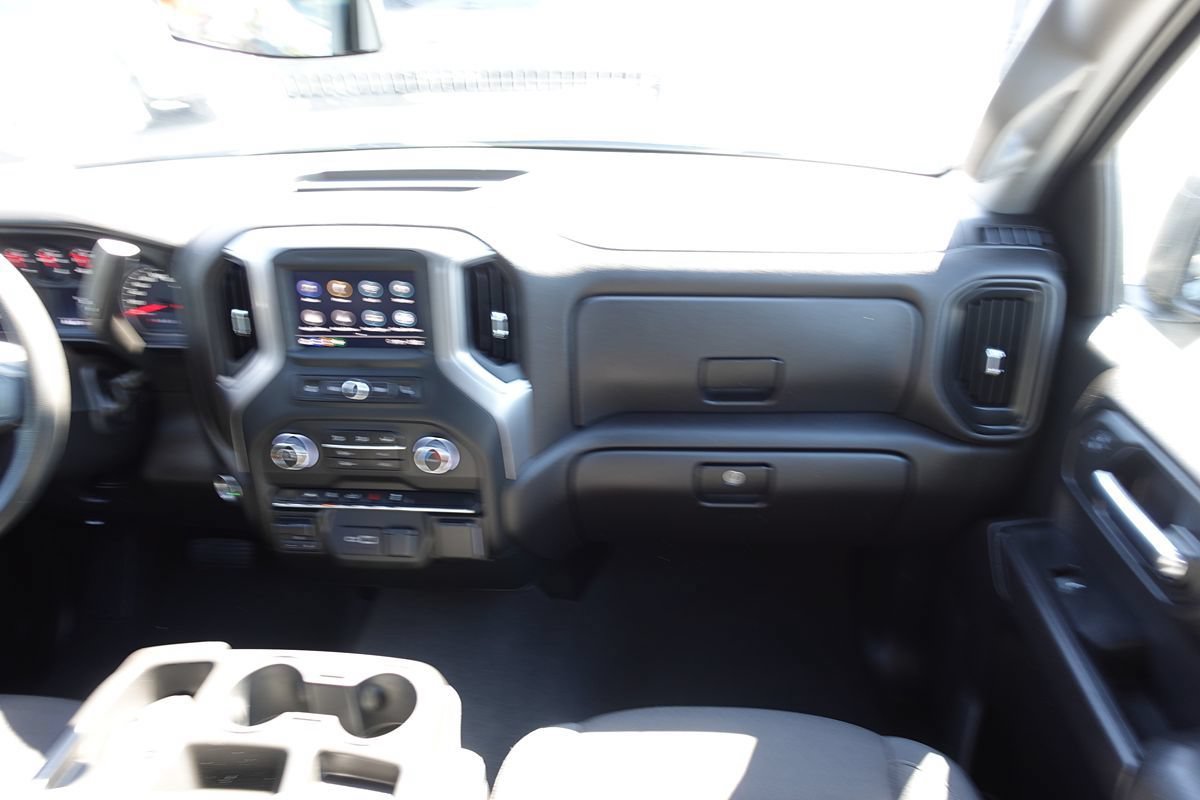 Used 2024 Chevrolet Silverado 1500 Custom AWD/4WD image 39