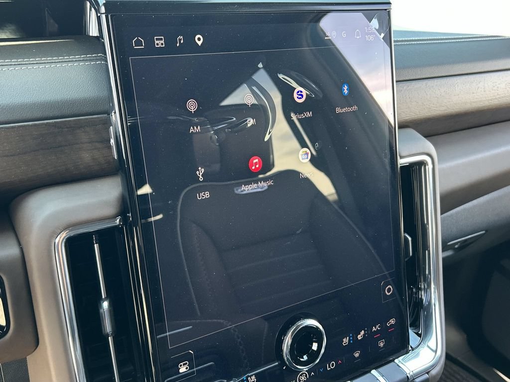 New 2026 GMC Yukon XL Denali Ultimate AWD/4WD image 13