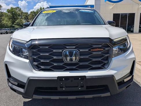 Certified 2025 Honda Passport TrailSport image 3