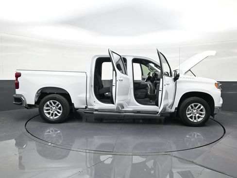 Used 2024 Chevrolet Silverado 1500 LT RWD image 26