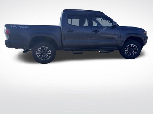 Used 2023 Toyota Tacoma TRD Sport w/ Black Out Package (TMS) image 9