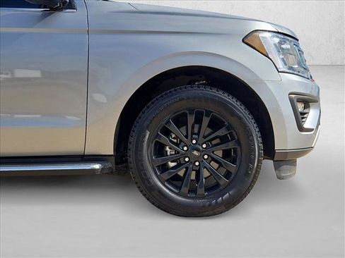 Used 2021 Ford Expedition XLT RWD image 23