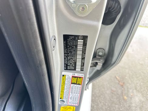 Used 2025 Toyota Camry LE image 29