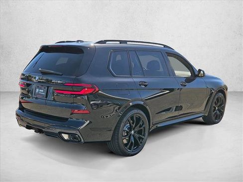 New 2027 BMW X7 xDrive40i w/ M Sport Package AWD/4WD image 2