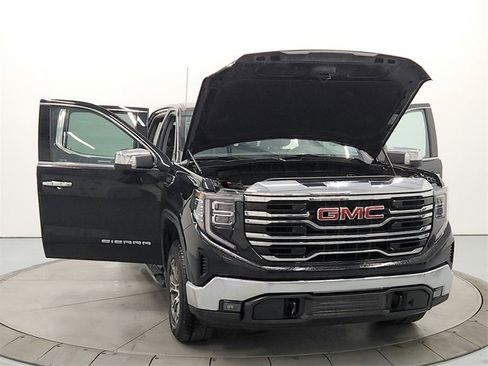 Used 2022 GMC Sierra 1500 SLT w/ SLT Convenience Package image 10