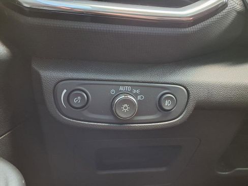 Used 2022 Chevrolet TrailBlazer LT image 19