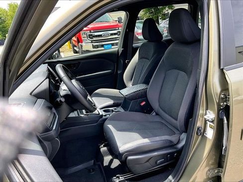 Used 2025 Subaru Forester Premium AWD/4WD image 21