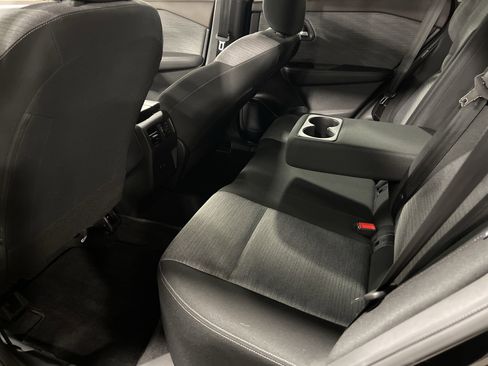 Used 2023 Nissan Rogue SV image 11