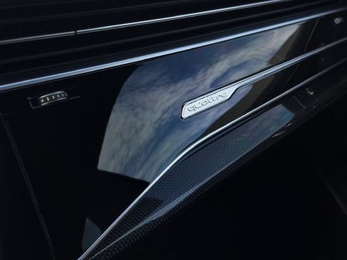 Used 2020 Audi SQ8 Prestige w/ Prestige Package AWD/4WD image 23