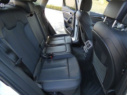 Used 2019 Audi Q5 2.0T Premium Plus w/ Premium Plus Package image 34