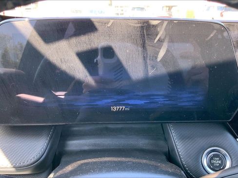 Used 2025 Chevrolet Equinox LT FWD image 18