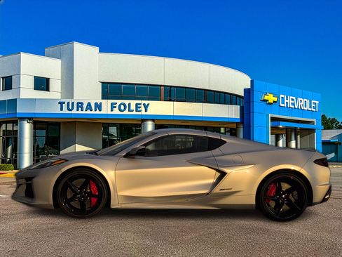 New 2026 Chevrolet Corvette E-Ray image 2