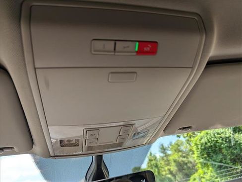 Used 2023 Volkswagen Atlas SE FWD image 40
