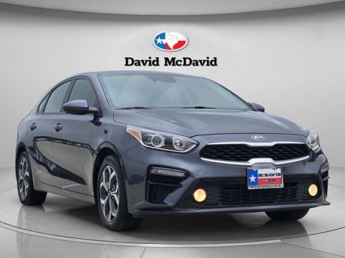 Used 2019 Kia Forte LXS FWD image 7