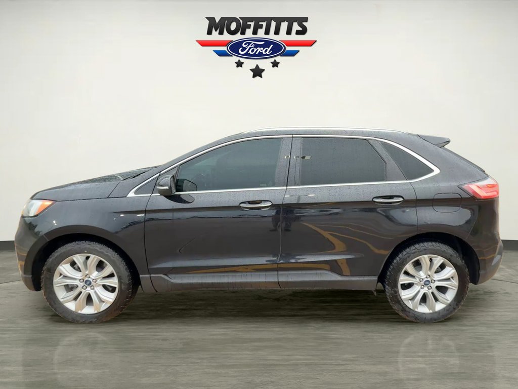 Used 2019 Ford Edge Titanium AWD/4WD image 2