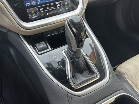 Used 2024 Subaru Outback Limited image 32