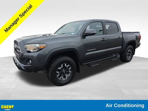 Used 2017 Toyota Tacoma TRD Off-Road w/ Tow Package (A/T) image 1