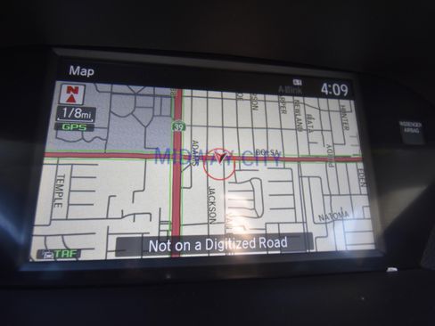Used 2017 Acura MDX w/ Technology Package FWD image 2